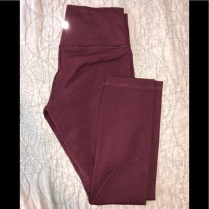 Lululemon Athletica cropped pants